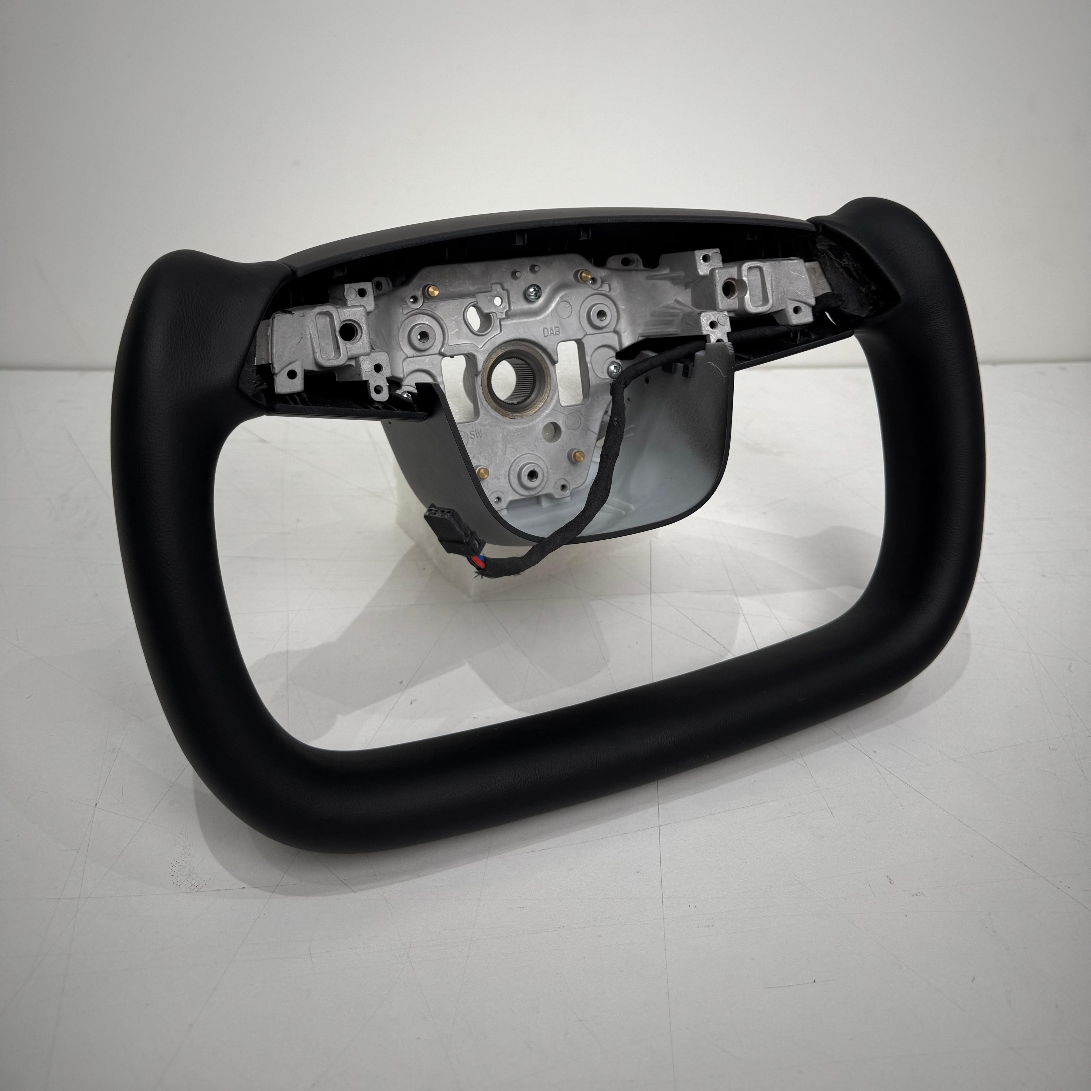 2026 Model 3 Highland / Y juniper Premium Nappa Leather Yoke Steering Wheel V2