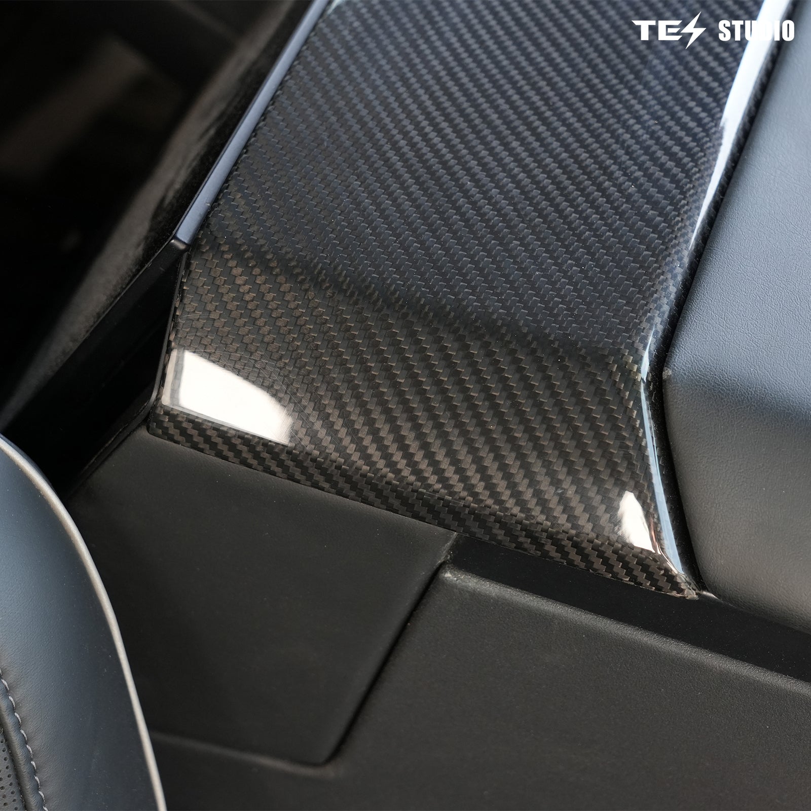 Tesla Cybertruck Accessories Cybertruck Real Carbon Fiber Backseat Top Ven Cover Tesstudio?